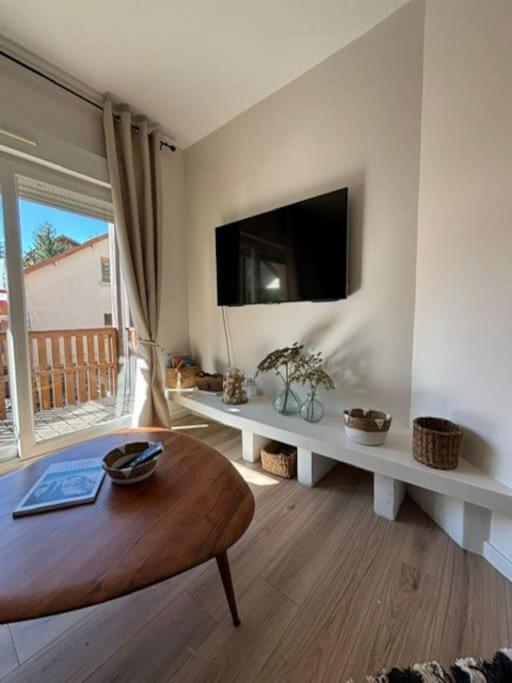 Appartement 3 Pieces, Spacieux En Plein Centre 莱德萨阿尔卑斯 外观 照片