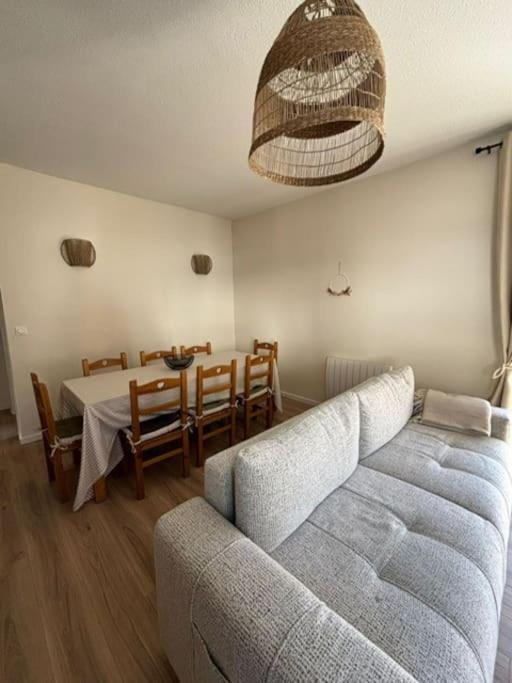 Appartement 3 Pieces, Spacieux En Plein Centre 莱德萨阿尔卑斯 外观 照片